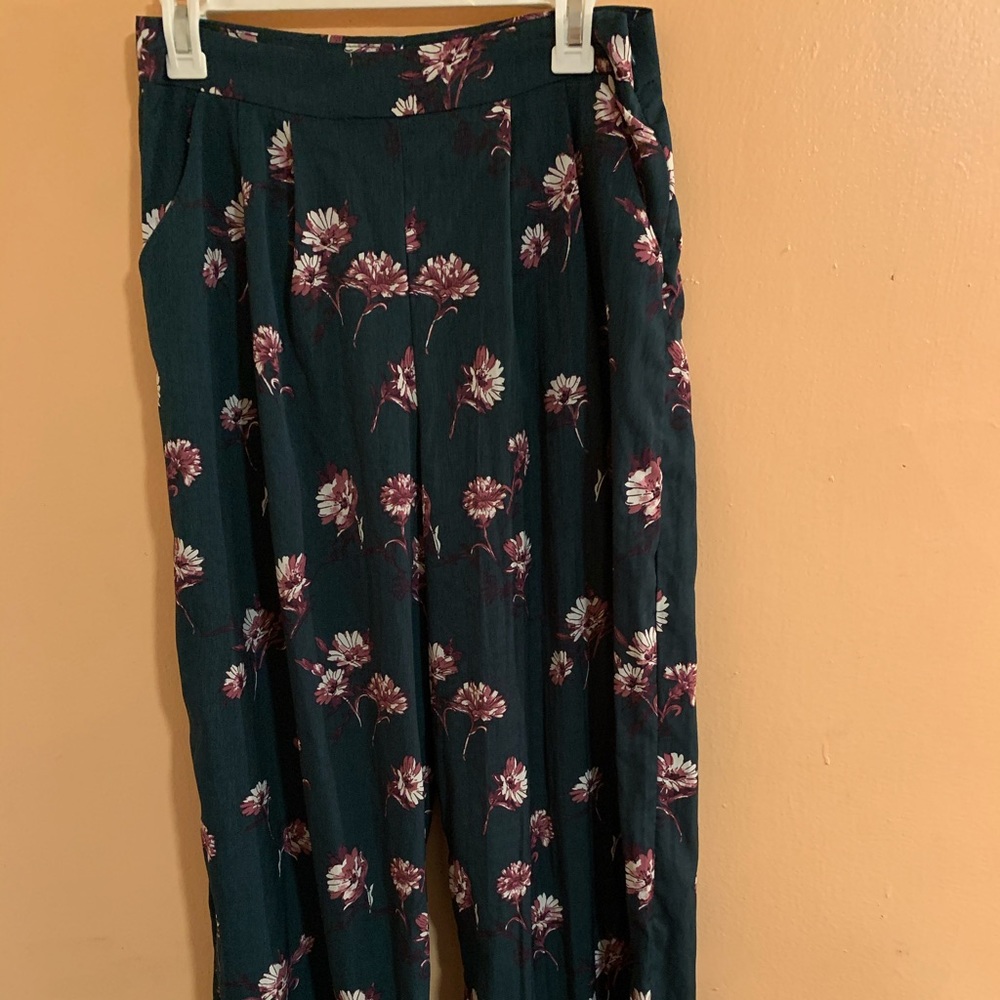 Nasty gal green trousers